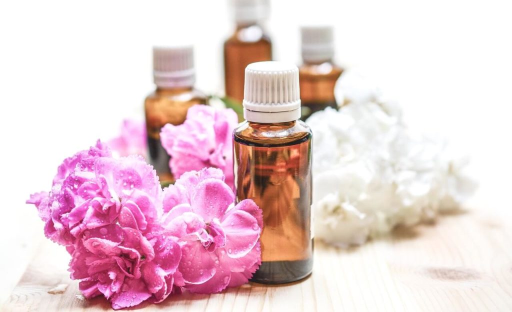 Health benefits of rose essential oil