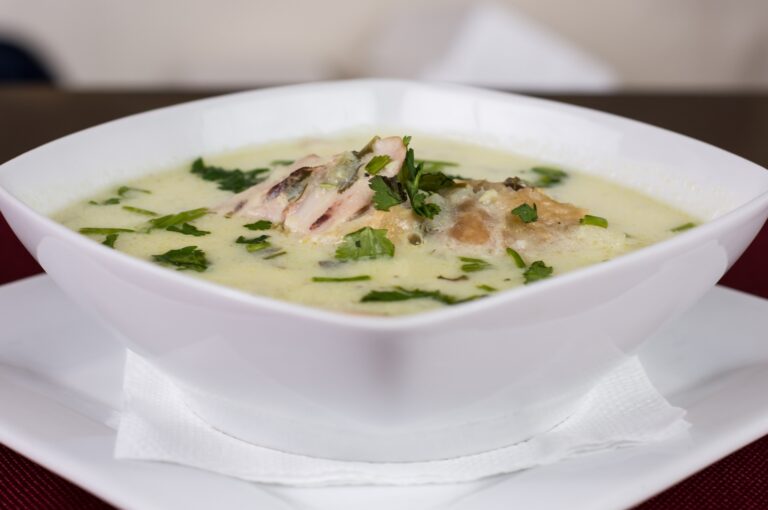 Herb chicken rice soup Photo by Christo Anestev CC0 on Pixabay