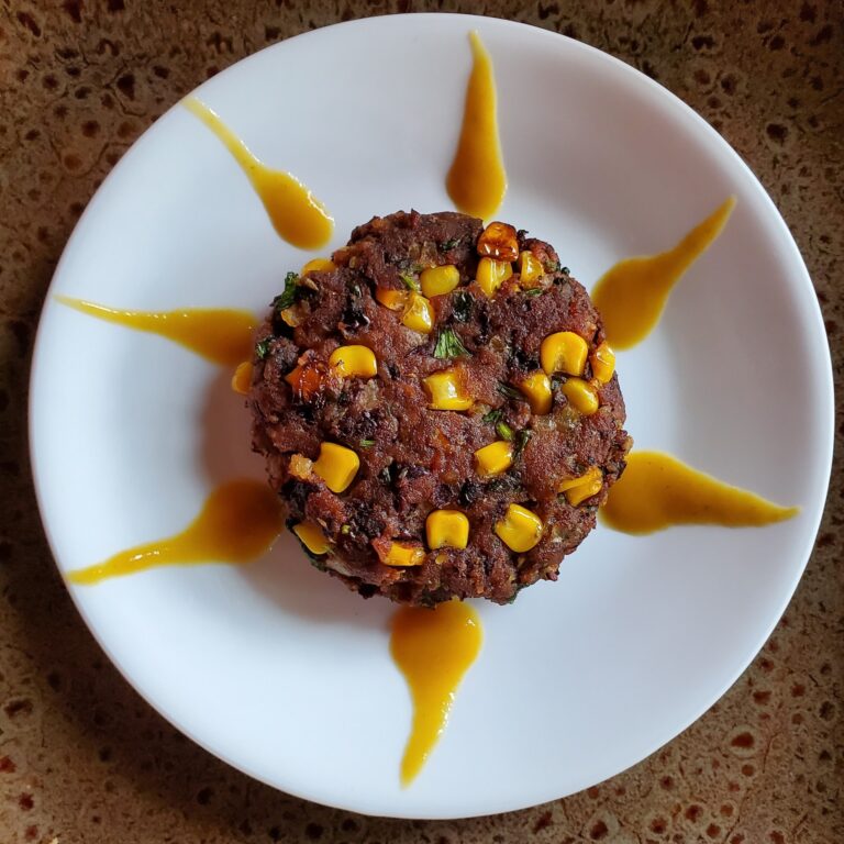 Black bean burger Photo-by_coreen-CC0-on-Unsplash