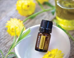 helichrysum essential oil health benefits