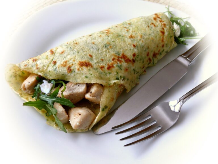 Chicken collard wraps Photo by congerdesign CC0 on Pixabay
